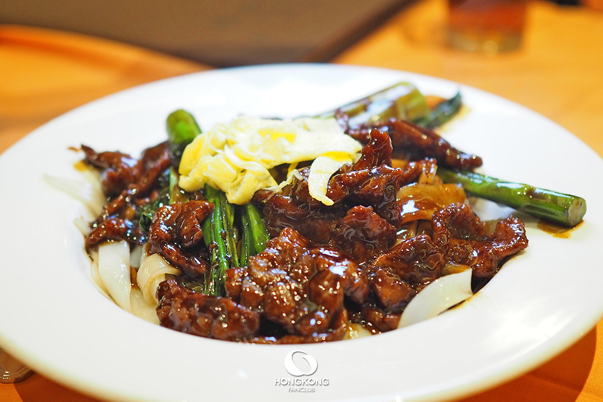 TPK Style Fried Flat Noodle w. Sliced Beef in Premium Soy Sauce